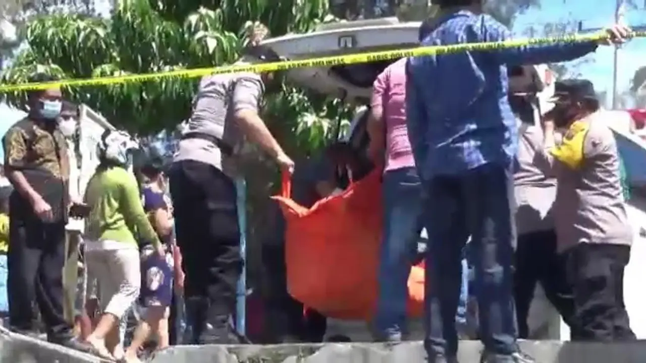 Mayat di Danau Toba