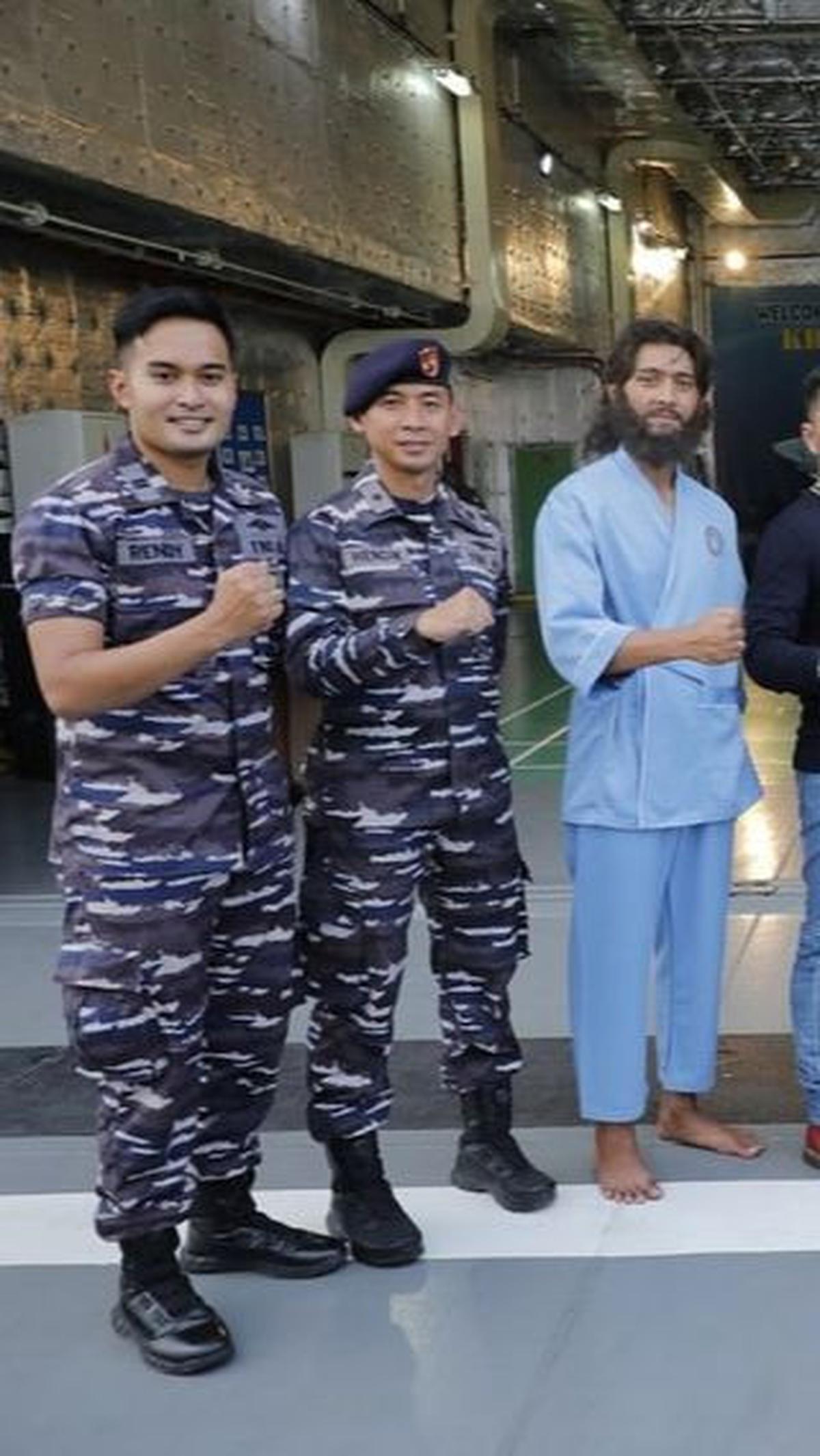 Memerankan Peran Sebagai Aktor dalam Film Ikatan Cinta <br>