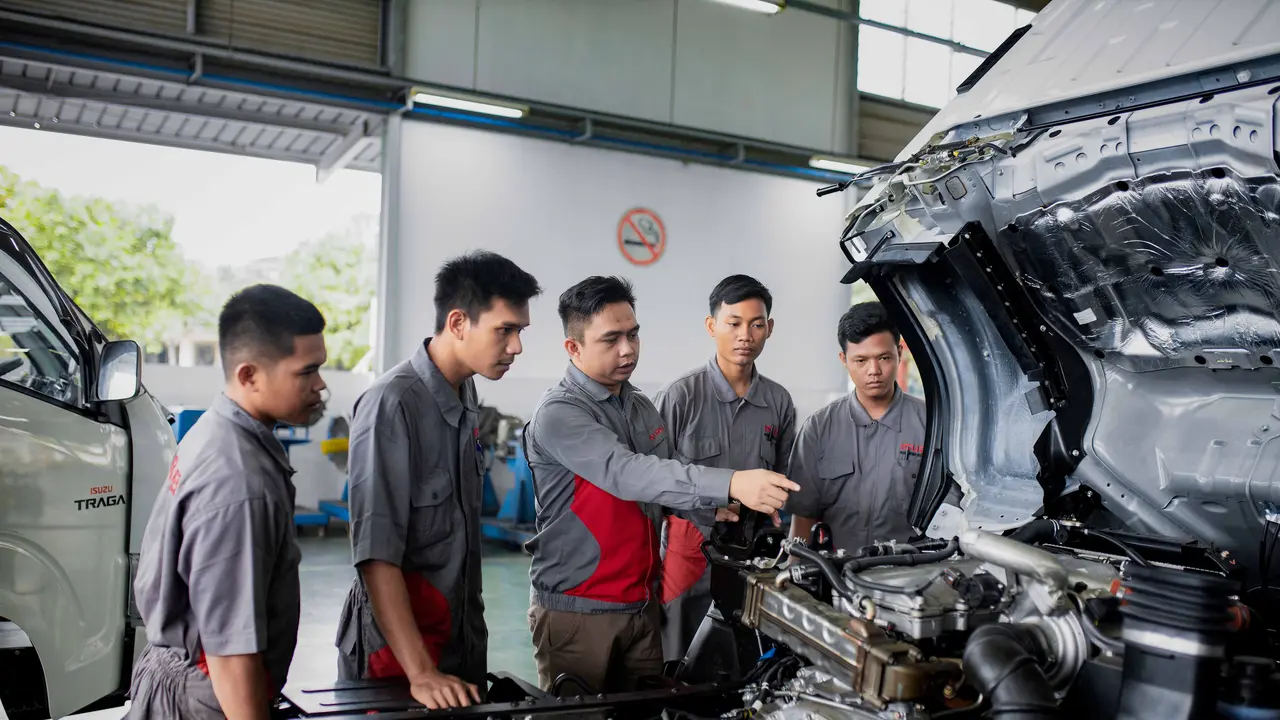 Tips merawat kendaraan komersial. Credit: Isuzu