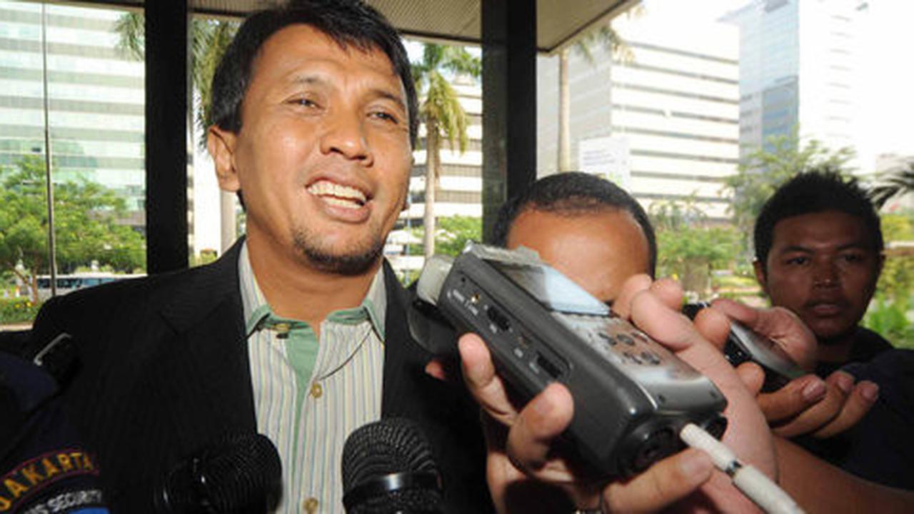 Usai ditahan, KPK periksa gubernur Gatot soal suap PTUN