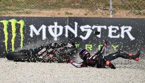 Jorge Martin dari Tim Aprilia Racing mengalami kecelakaan saat sesi kualifikasi Grand Prix MotoGP Catalunya di sirkuit Catalunya di Montmelo, dekat Barcelona, ​​pada 16 Mei 2026. (JOSE JORDAN/AFP)
