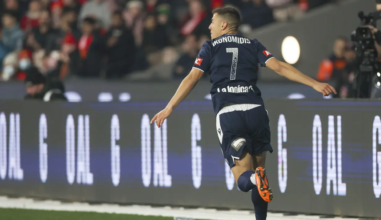Satu-satunya gol tuan rumah Melbourne Victory dicetak oleh Chris Ikonomidis. (AP/Asanka Brendon Ratnayake)