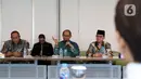 Dirjen Bimas Islam Kemenag RI Muhammadiyah Amin, Direktur Penerangan Islam Ditjen Bimas Islam Kemenag RI, Juraidi dan Kasubid Seni Budaya dan Siaran Keagamaan Ditjen Penmas, Sayid Alwi Fahmi hadiri acara Penandatanganan MOU, di Gedung SCTV, Jakarta, Rabu (11/3/2020). (Liputan6.com/Johan Tallo)