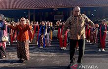 Banyumas Ngibing 24 Jam Menari: Anggota DPR Sebut Penggerak Wisata Budaya dan Pelestarian Seni Tradisi