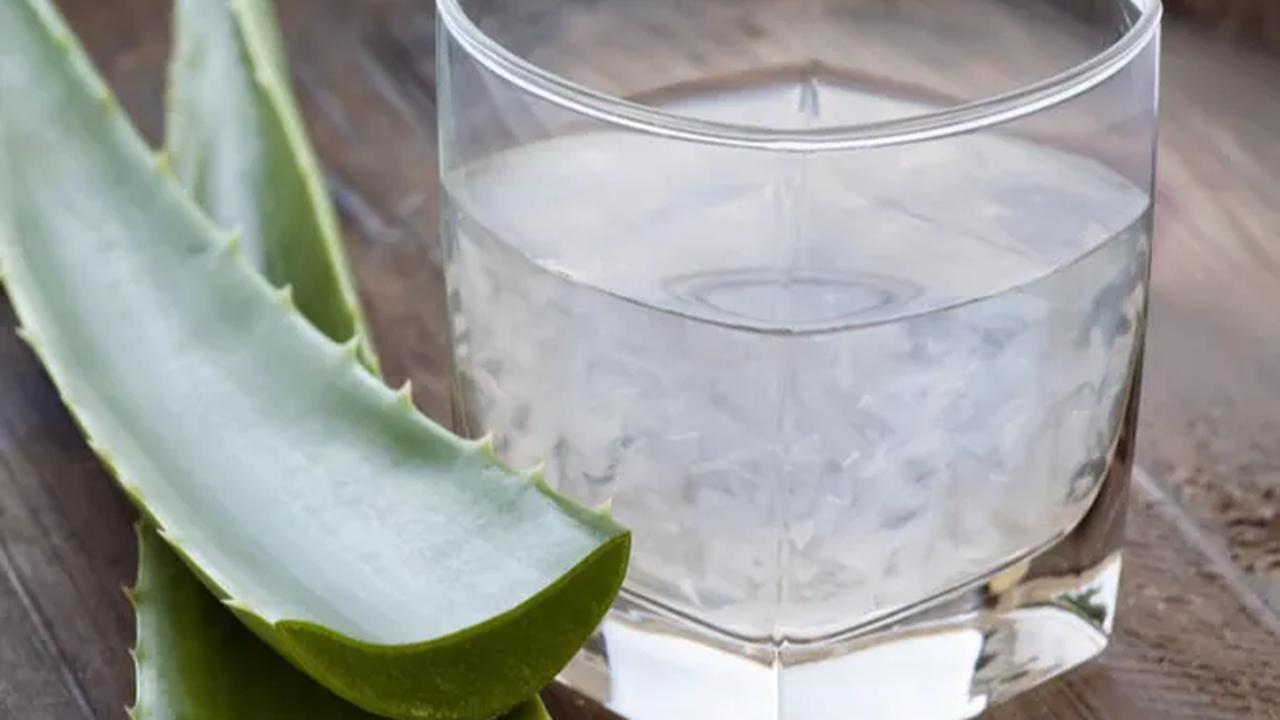 1.	Menggunakan Campuran Aloe Vera