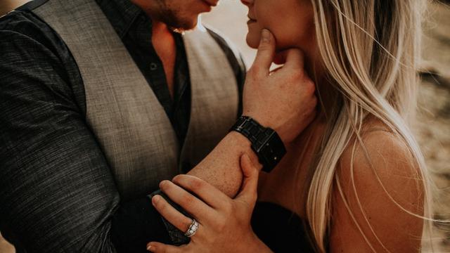 Ilustrasi Pasangan Romantis