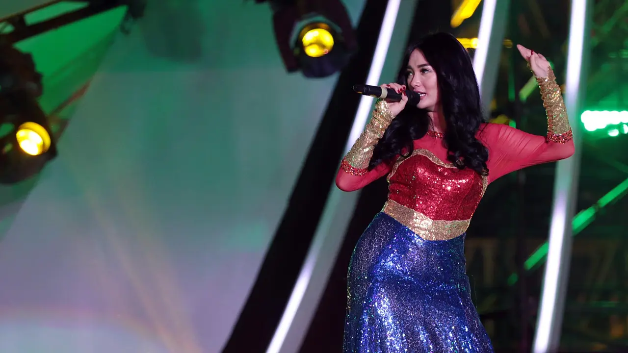 [Bintang] Zaskia Gotik