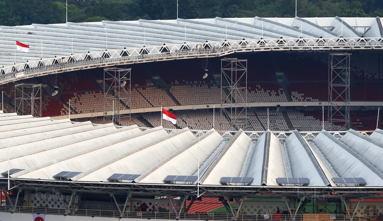 Suasana renovasi Stadion Utama Gelora Bung Karno, Jakarta, (12/9/2017). Stadion Utama GBK dan kawasan olah raga senayan bersolek menyambut ASIAN Games 2018. (Bola.com/Nicklas Hanoatubun) 