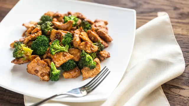 tumis ayam brokoli