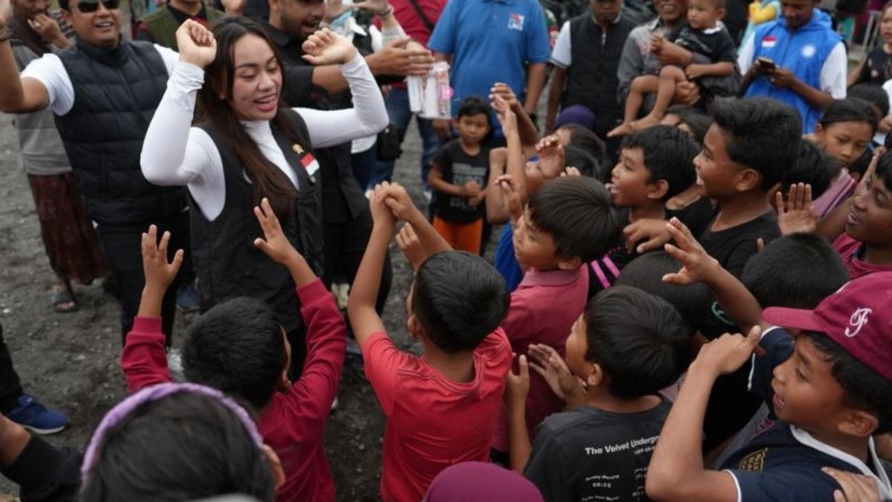Zita Anjani Pastikan Penanganan Dampak Erupsi Semeru Berjalan Baik di Lumajang