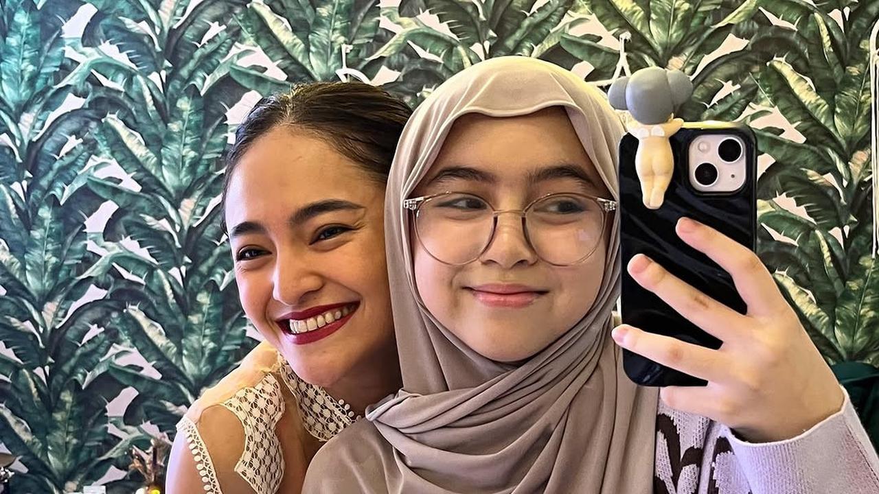 Cantik Berhijab, 7 Potret Sienna Anak Marshanda dengan Ben Kasyafani yang Kini Sudah 12 Tahun