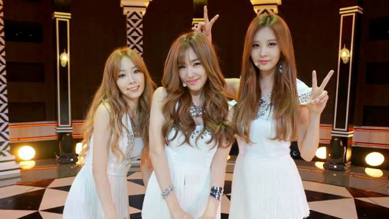 Lagu Baru TaeTiSeo Tembus Hingga <i>Chart</i> Billboard
