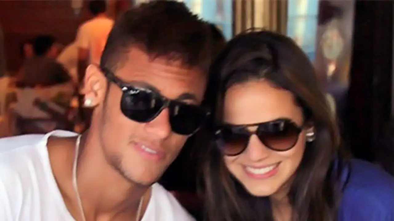 neymar-dan-pacar-131121b.jpg
