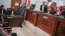 Majelis Hakim mengetuk palu usai membacakan putusan dalam sidang kasus dugaan penghilangan barang bukti pengaturan skor dengan terdakwa Joko Driyono di PN Jakarta Selatan, Selasa (23/7/2019). Mantan Plt Ketua Umum PSSI Joko Driyono divonis 1 tahun 6 bulan penjara. (Liputan6.com/Faizal Fanani)