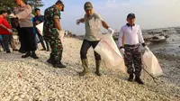 Pemkot Surabaya Gelar Aksi Bersih Pantai, Imbau Sampah Besar Tidak Dibuang di Tempat Kerja Bakti