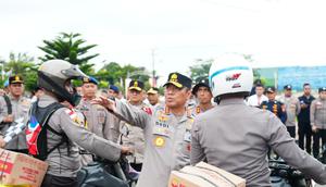 Wakapolri Komjen Dedi Prasetyo mengatakan, berdasarkan laporan dari Kapolda Sumatera Utara, Kapolda Aceh, dan Kapolda Sumatera Barat, dibutuhkan langkah cepat dengan memperbanyak serta mengoptimalkan penggunaan alat berat di lokasi-lokasi terdampak. (Foto: Humas Polri)