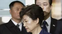 Park Geun-hye (AP)
