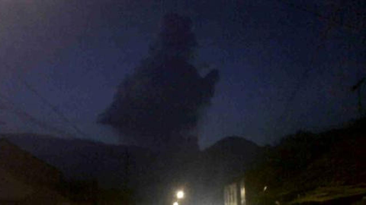 Penampakan awan berbentuk Semar picu ratusan komentar