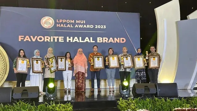 Danone Indonesia Raih 2 Penghargaan Halal Award LPPOM MUI 2023