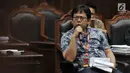Saksi fakta Pemohon, Hermansyah saat memberikan kesaksian dalam sidang lanjutan sengketa Pilpres 2019 di Mahkamah Konstitusi, Jakarta, Rabu (19/6/2019). Kuasa hukum Pemohon menghadirkan 15 saksi fakta dan 2 saksi ahli pada sidang lanjutan sengketa Pilpres 2019. (merdeka.com/Iqbal S. Nugroho)