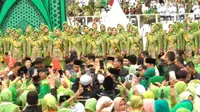 Disambut Puluhan Ribu Muslimat NU di GBK, Jokowi Sempat Wefie
