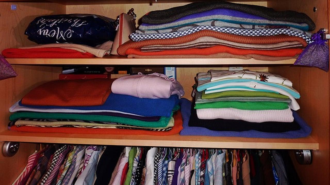 Simak, Begini Tips Menata Baju di Lemari Agar Terlihat Rapi