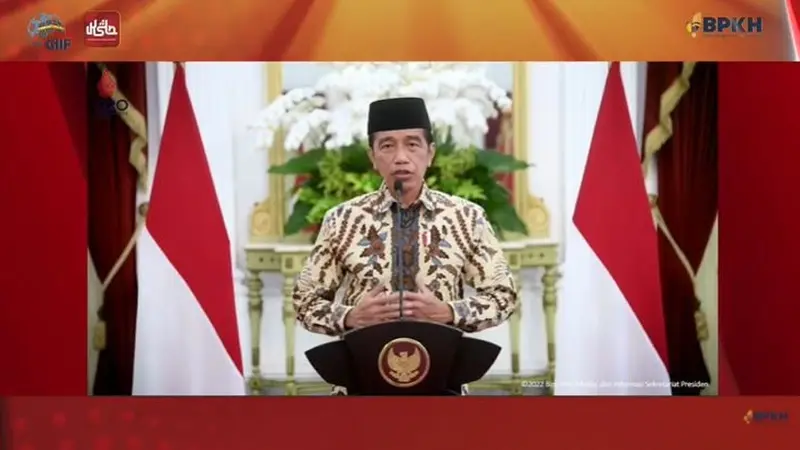 Presiden Joko Widodo (Jokowi) dalam Global Islamic Investment Forum merupakan acara tahunan Badan Pengelola Keuangan Haji (BPKH), Jumat (25/3/2022).