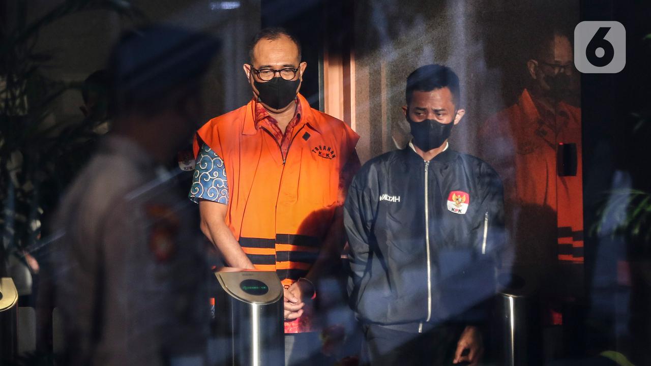 Mantan Pejabat Dirjen Pajak Rafael Alun Trisambodo Resmi Huni  Rutan KPK