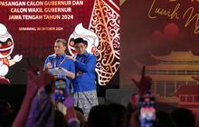 Momen Taj Yasin Sambil Senyum Pijat Pundak Ahmad Luthfi saat Debat Pilkada Jateng