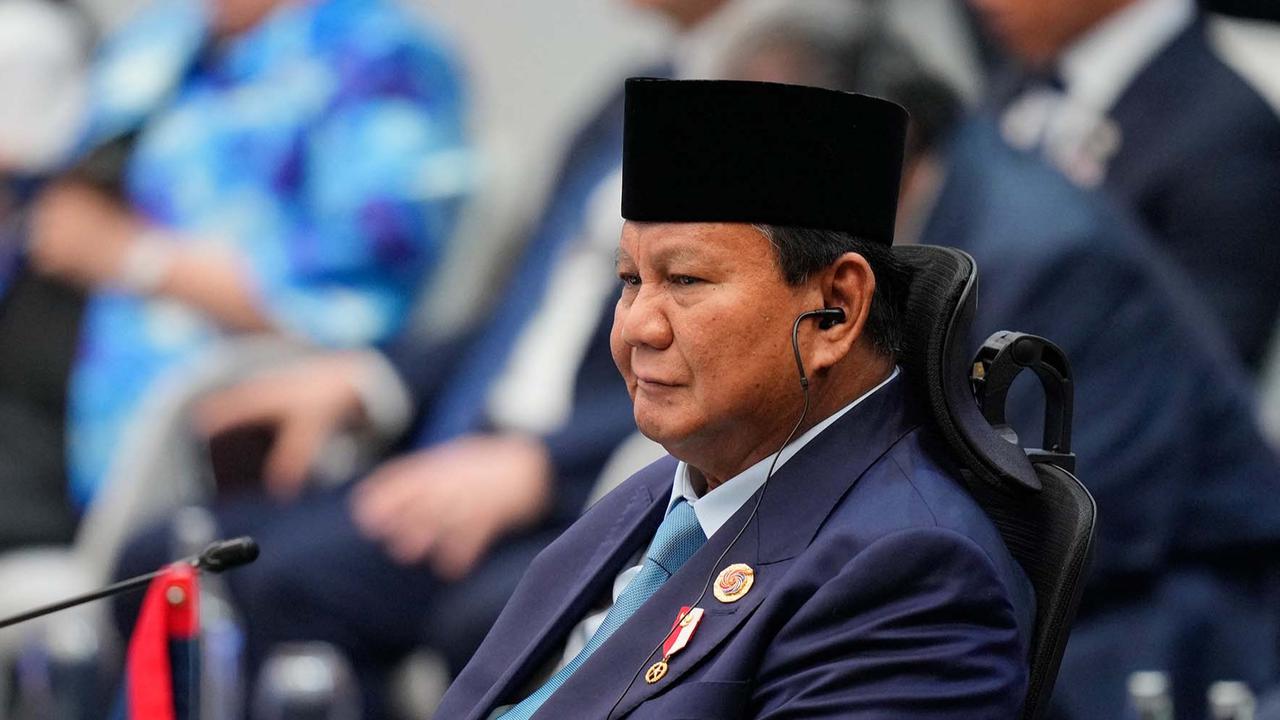 VIDEO: Reaksi Tegas Prabowo Tangkis Tudingan Liar Takut Sama Jokowi "Untuk Apa Saya Takut..."
