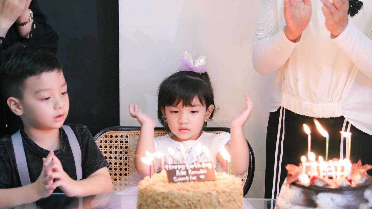 Potret Terbaru Air Rumi Akbar Anak Irish Bella