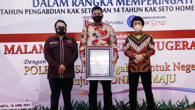 Malam Puncak Penganugerahan Kak Seto Award 2021 dan Pencatat Prestasi Polisi Selebriti (POLIS)