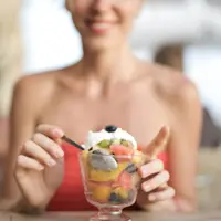 Ilustrasi Mengonsumsi Makanan Credit: pexels.com/Adrien