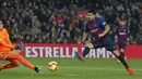 2. Luis Suarez (Barcelona) - 15 gol dan 5 assist (AFP/Pau Barrena)