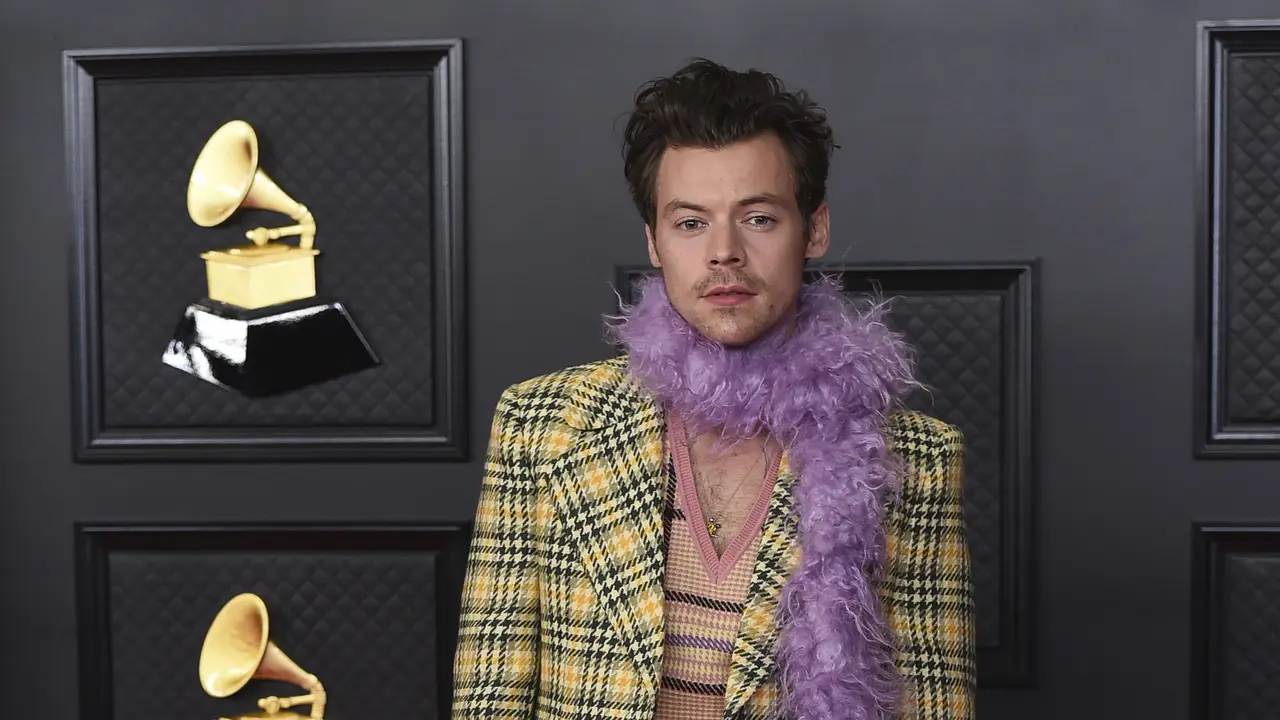 Harry Styles di Grammy Awards 2021. (Jordan Strauss/Invision/AP)