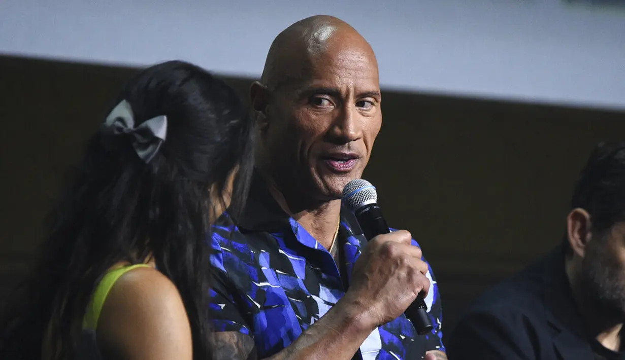 Dwayne Johnson alias The Rock menghadiri Comic Con di San Diego, pada 23 Juli 2022 lalu. (Foto: Richard Shotwell/Invision/AP)