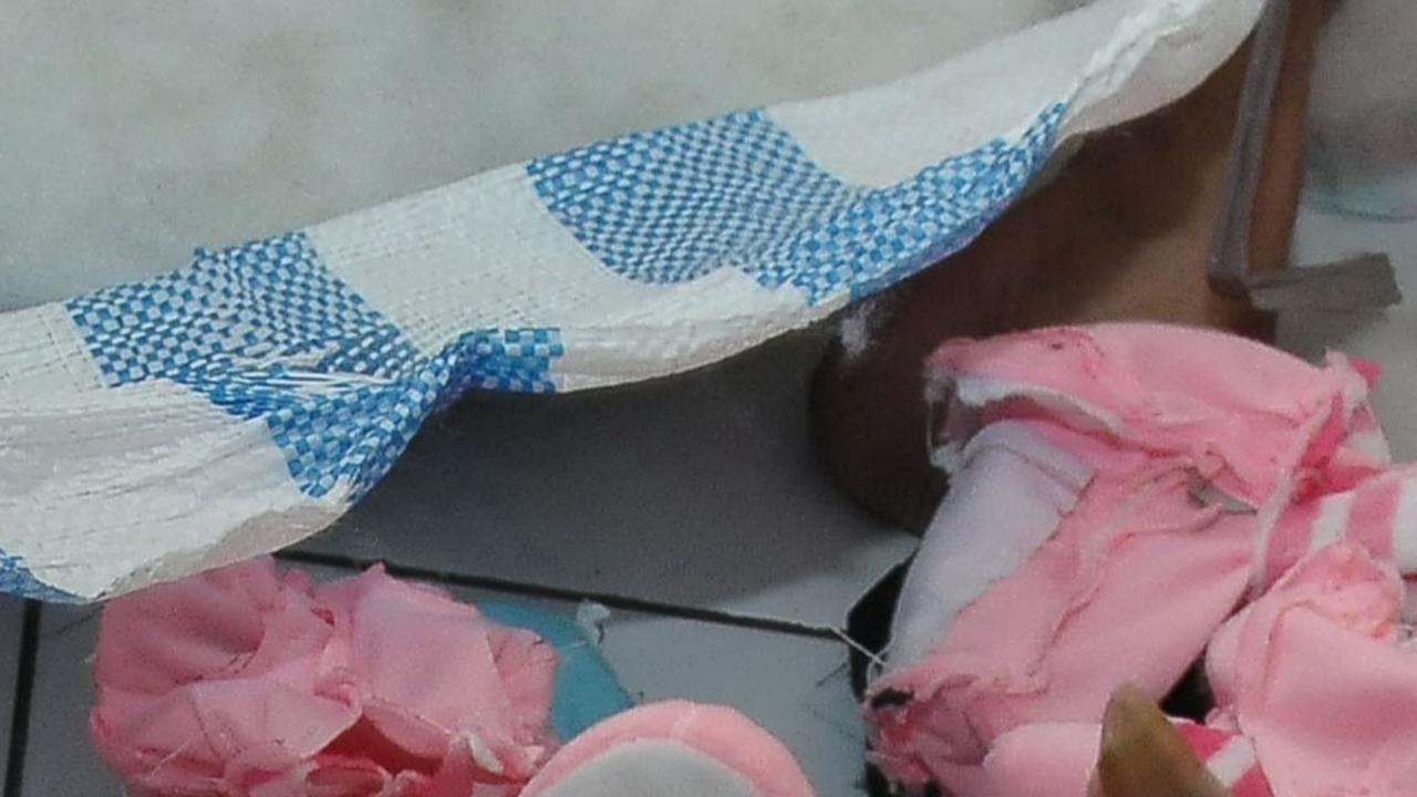 Mereka pun menerima produksi berbagai model jenis boneka mulaii dari ukuran terkecil, sedang hingga berukuran besar.