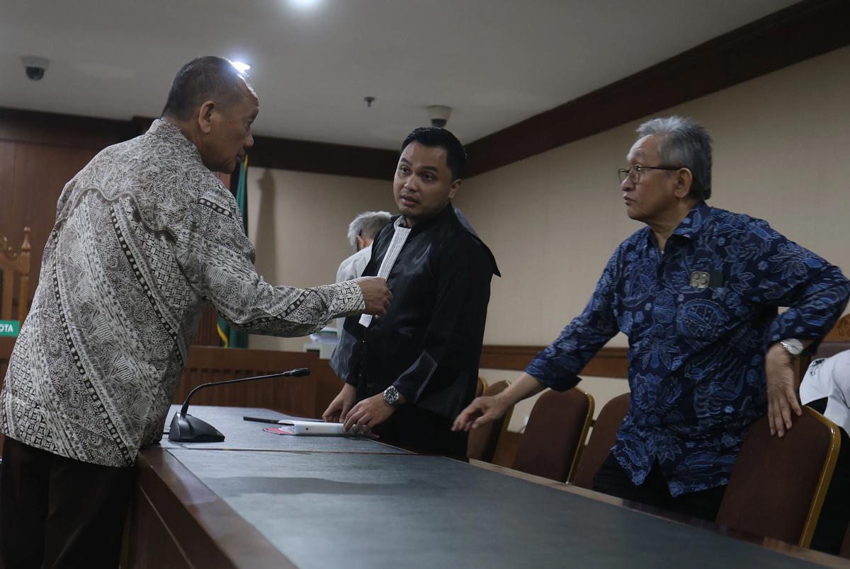 FOTO: Eks Sekretaris MA Nurhadi Divonis Lima Tahun Penjara