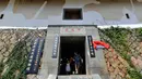Pemandangan Ningyuan Zhuang, desa bersejarah yang dikelilingi benteng, di Songkou, Wilayah Yongtai, Provinsi Fujian, China, 19 Juli 2020. Berbagai kegiatan pariwisata budaya tumbuh subur di banyak desa yang dikelilingi benteng dan terpelihara baik di wilayah tersebut. (Xinhua/Wei Peiquan)