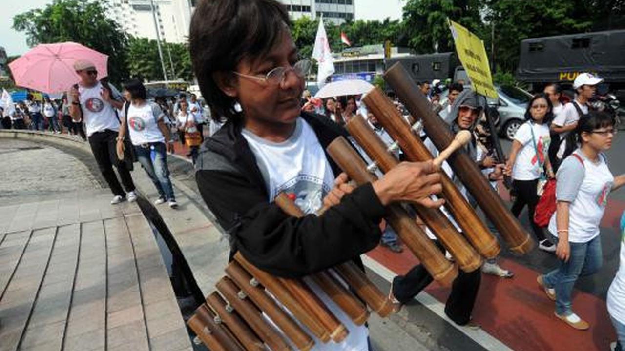 Peringati HIV/Aids se-dunia, ratusan aktivis padati Bundaran HI
