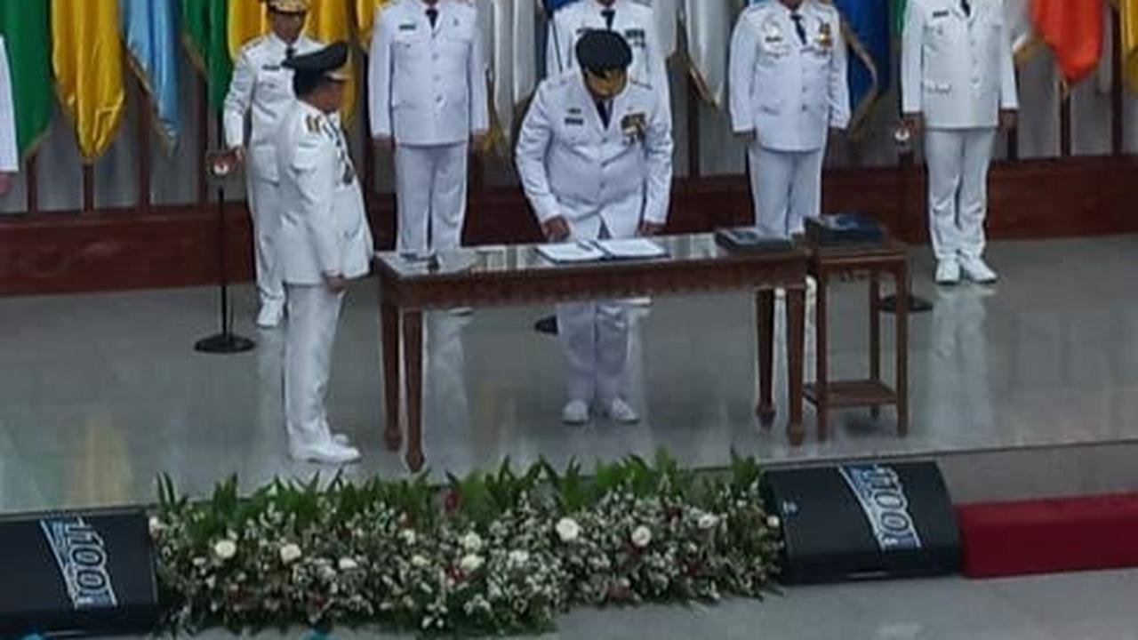 Mendagri Tito Resmi Lantik 9 Pj Gubernur, dari Bey Machmudin hingga Nana Sudjana