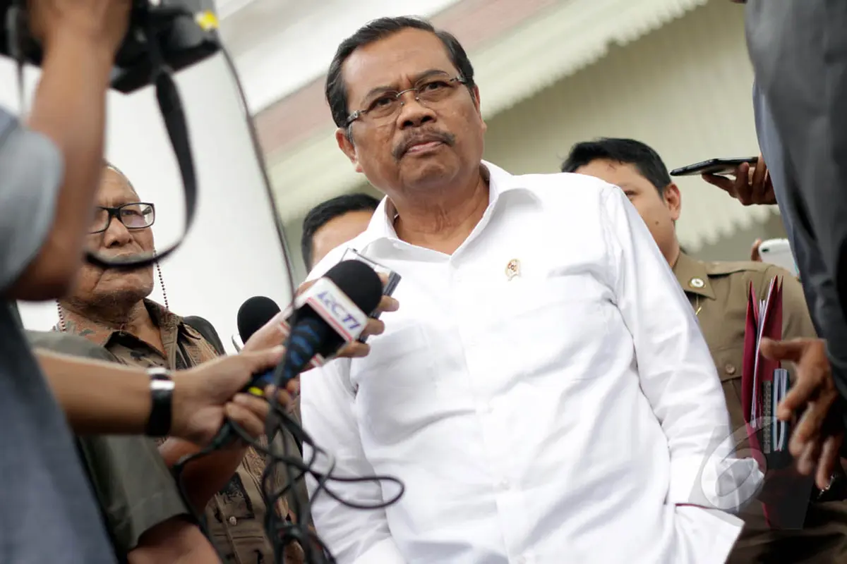 Jaksa Agung Datangi Istana Negara
