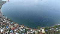Kawasan Desa Kawasi dan pantainya di Pulau Obi, Halmahera Selatan, Maluku Utara, Minggu (26/3/2023). (Dok Harita Nickel)