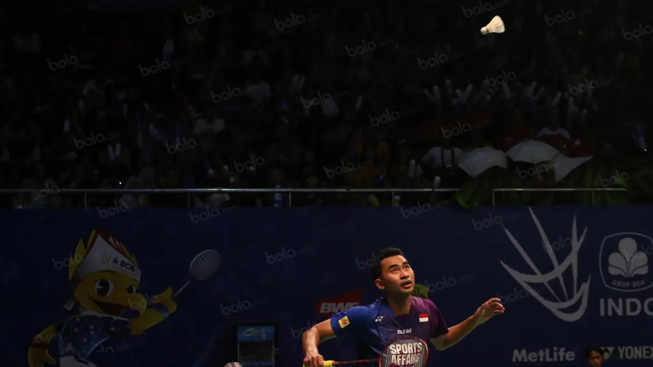 Aksi Pemain Indonesia di Ajang Indonesia Open 2016