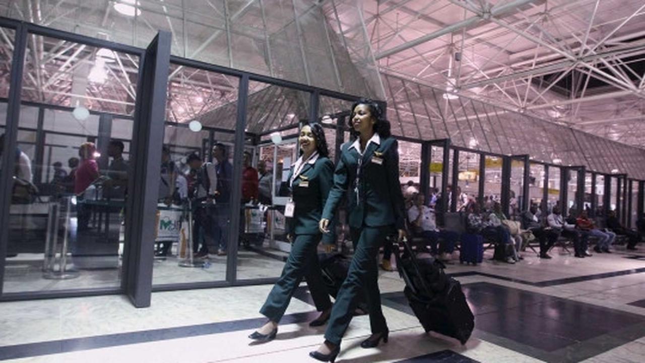 Keren, kru di penerbangan Ethiopian Airlines ini wanita semua