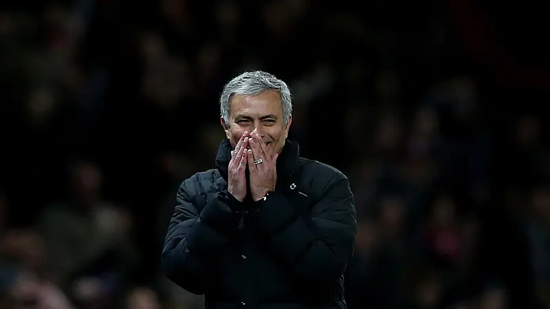 Jose Mourinho (EPA/NIGEL RODDIS)