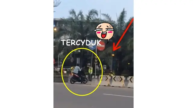 Terciduk, Aksi Sembunyi Polisi Tangkap Pengendara Motor yang Tak Tertib Bikin Ngakak