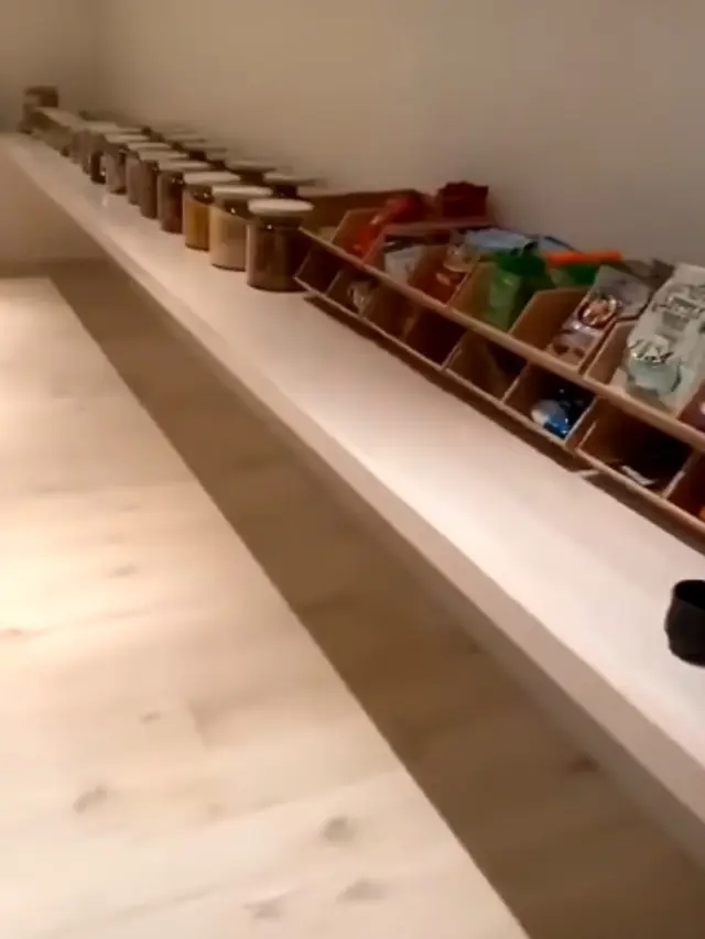 Pantry Kim Kardashian (Instagram/ kimkardashian)