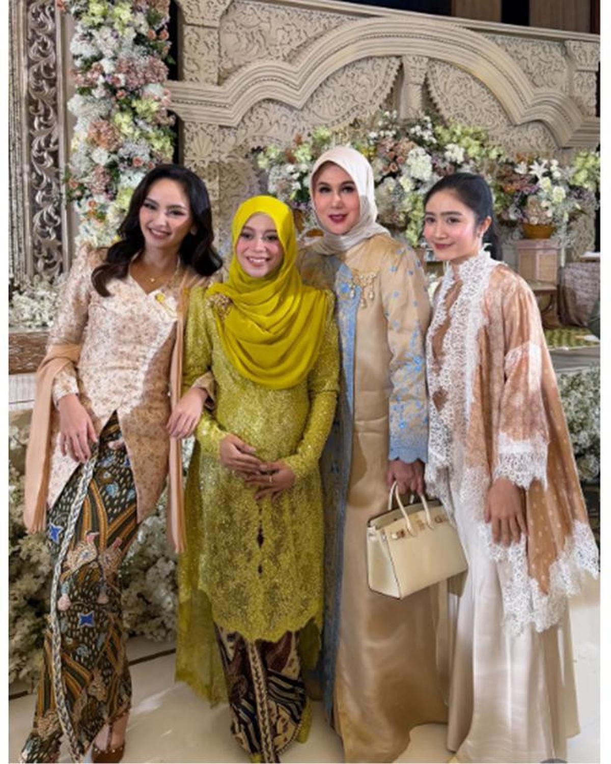 11 Potret Artis di 7 Bulanan Kehamilan Ketiga Lesti Kejora, Bertabur Bintang