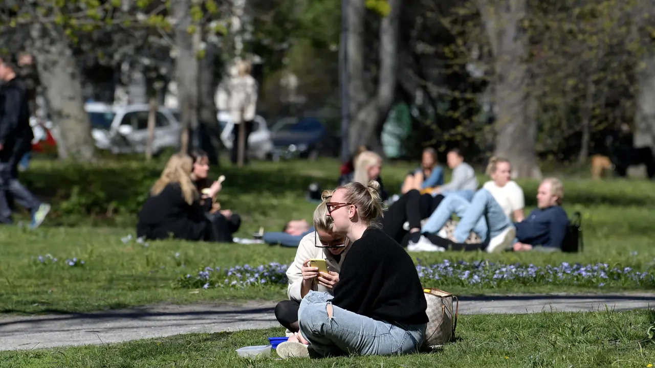 Hidup Tanpa Lockdown Corona di Swedia